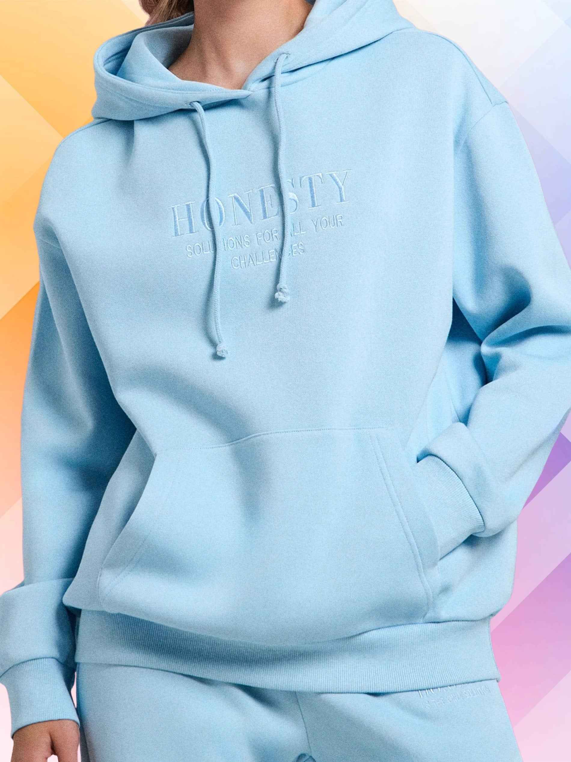 Woman Hooded sweatshirt with embroidery