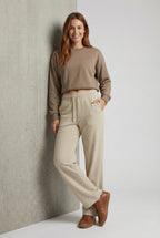 Biege ladies wide eg fleece trouser chic trendy in fashion in demand