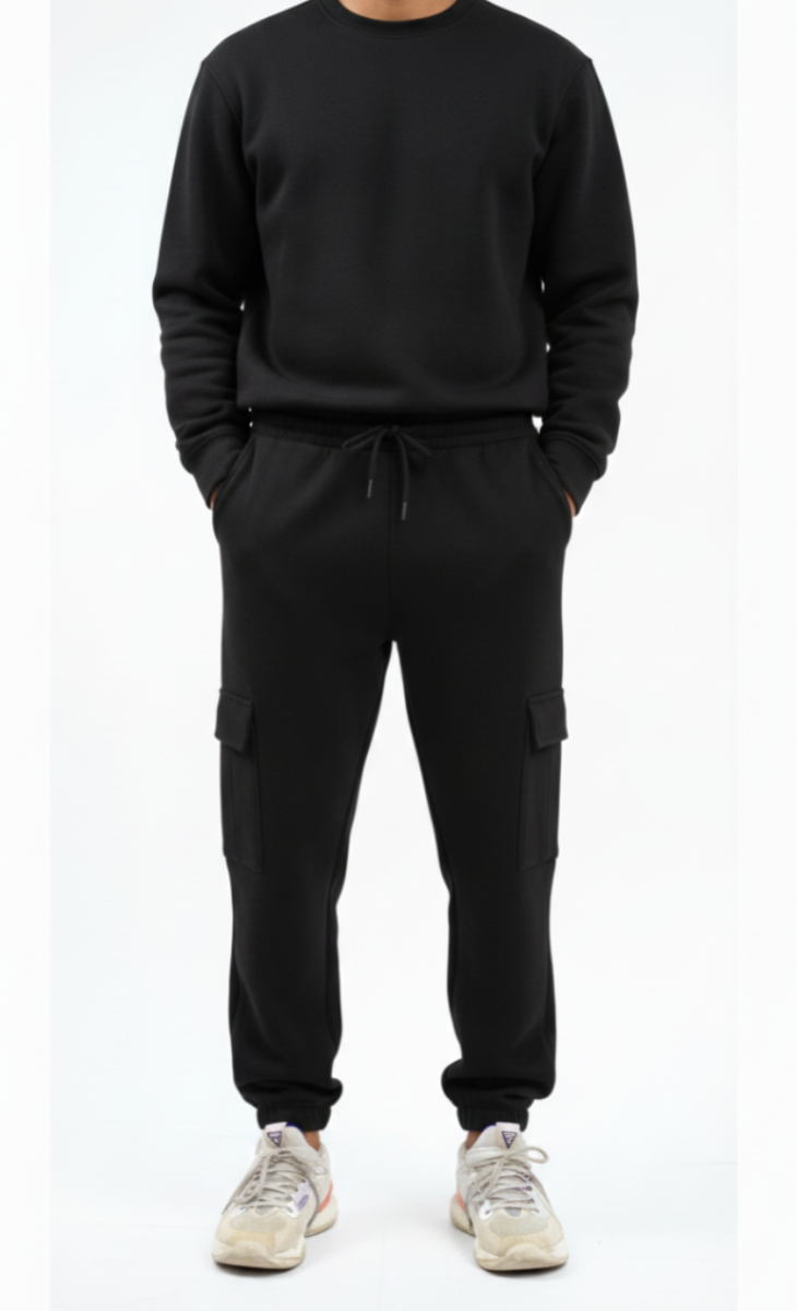 Men's Black Cargo Pocket Fleece Jogger Trouser for Ultimate Comfort and Style
