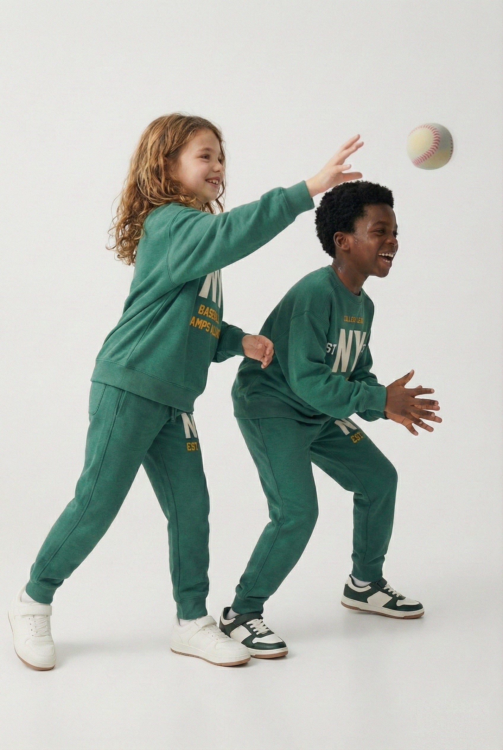 uk kids matching fleece Sweatshirt trouser set green hood black trouser embroidery puff print