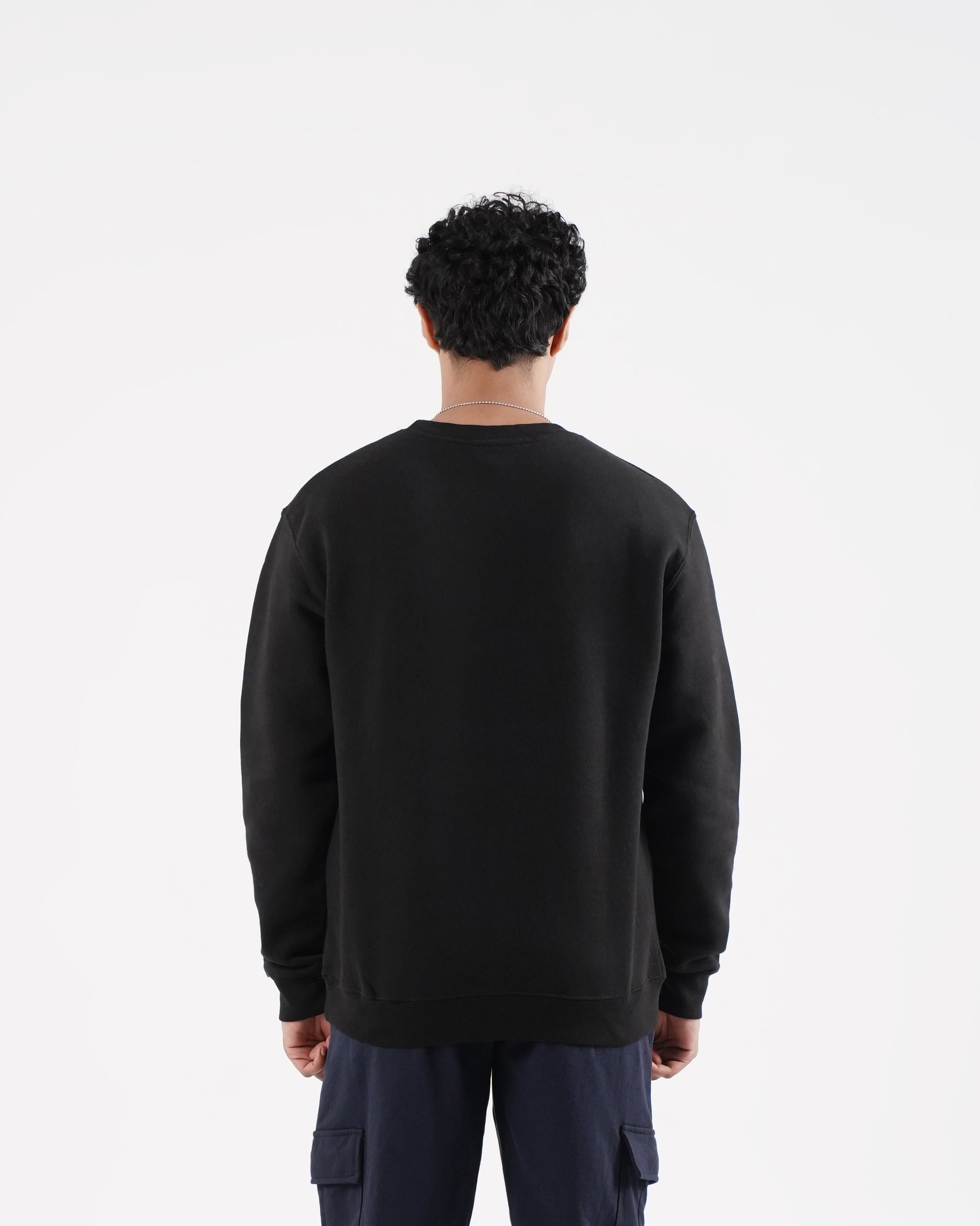 Black Crewneck Sweatshirt for Men - Comfortable Urban Fleece Design